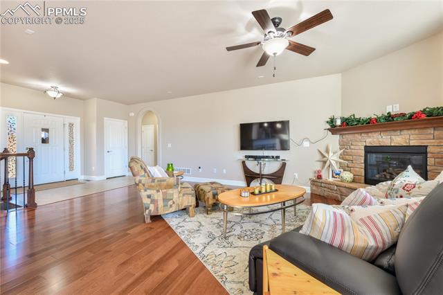 10484 Mile Post Loop