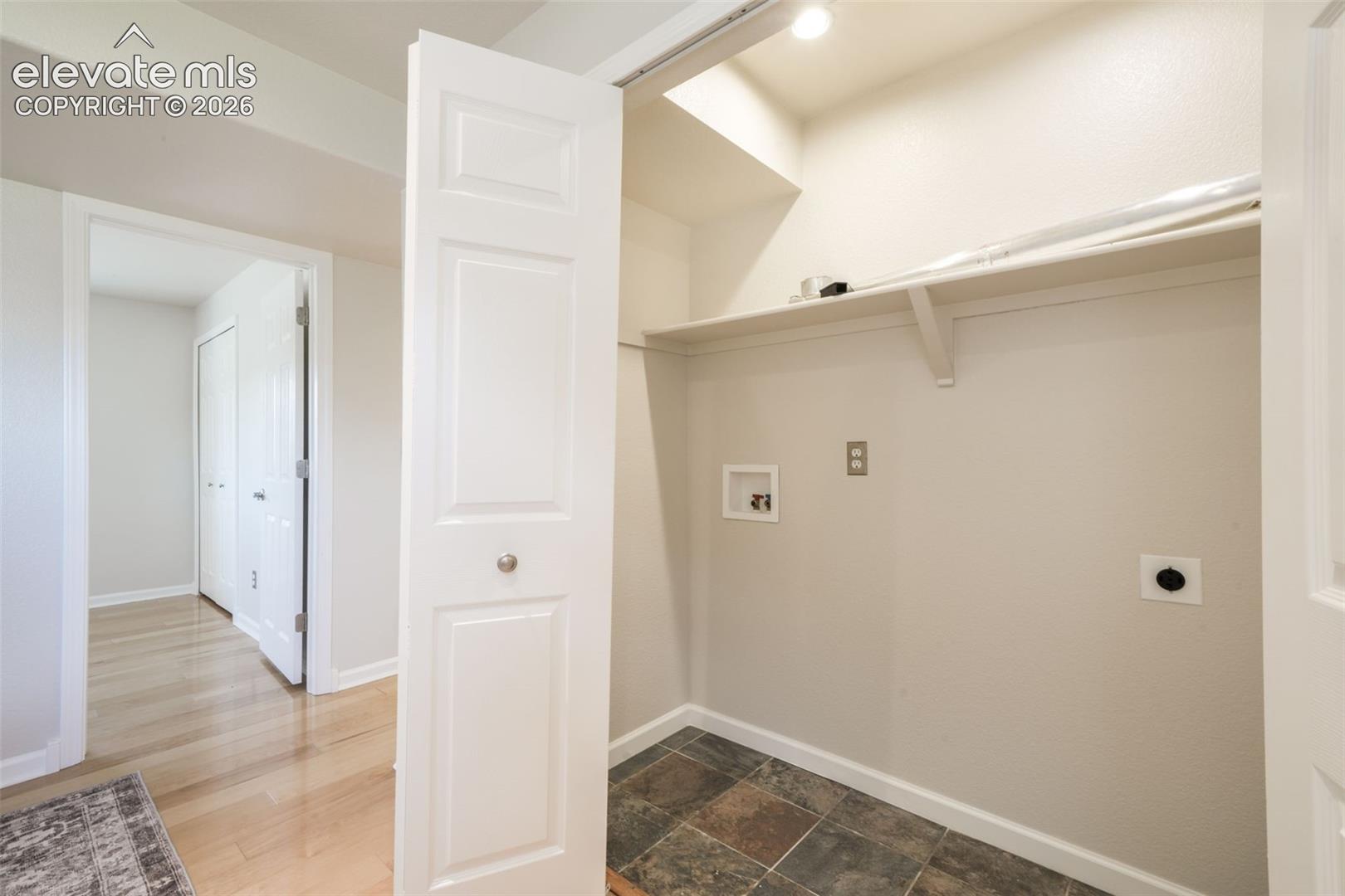 7106 Lone Eagle Lane