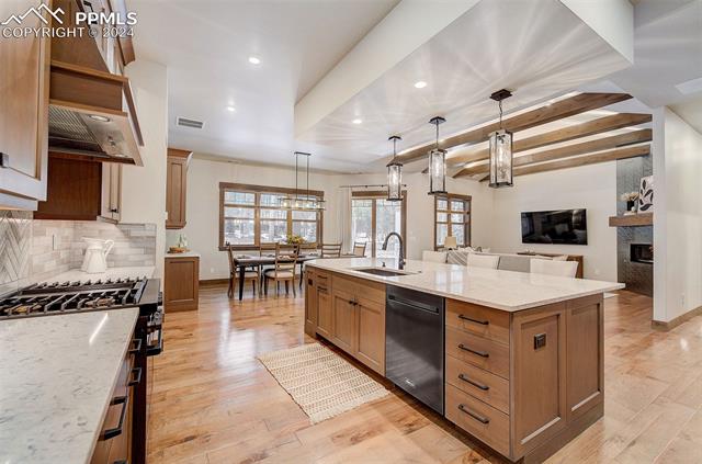 1510 Trumpeters Court