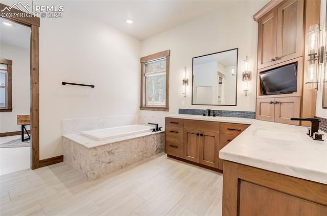 1510 Trumpeters Court