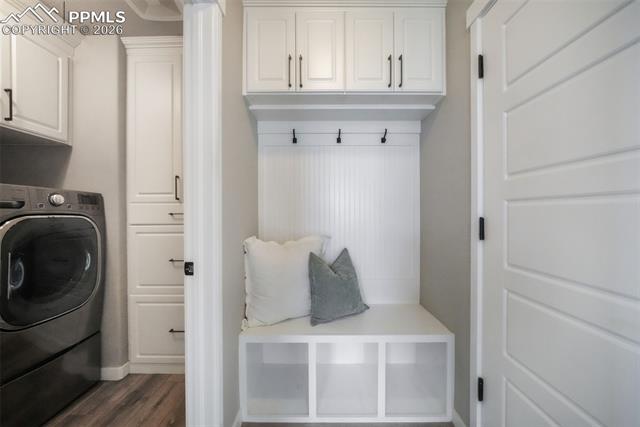 2573 Lakes Edge Drive