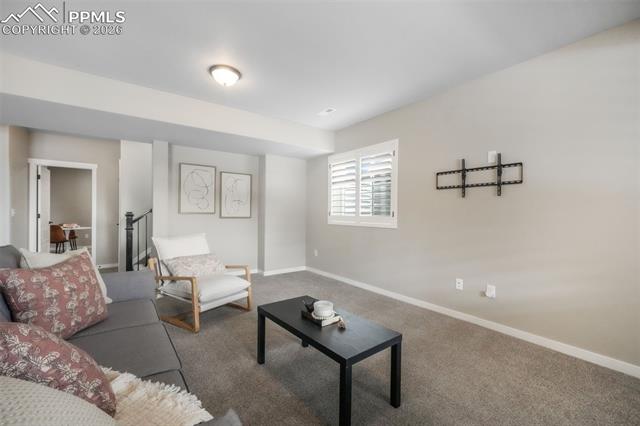 2573 Lakes Edge Drive