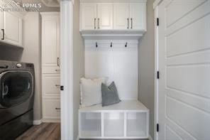 2573 Lakes Edge Drive