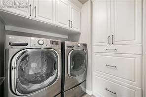 2573 Lakes Edge Drive