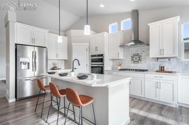 2573 Lakes Edge Drive