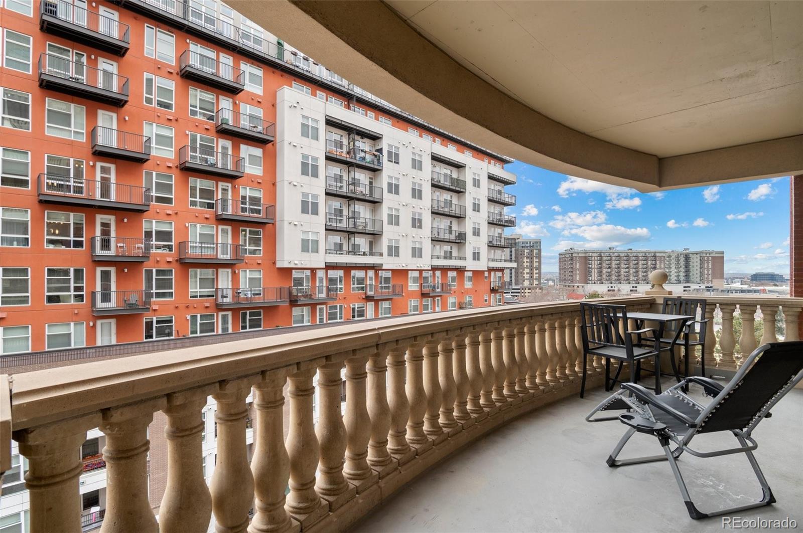 1950 N Logan Street Unit: 601