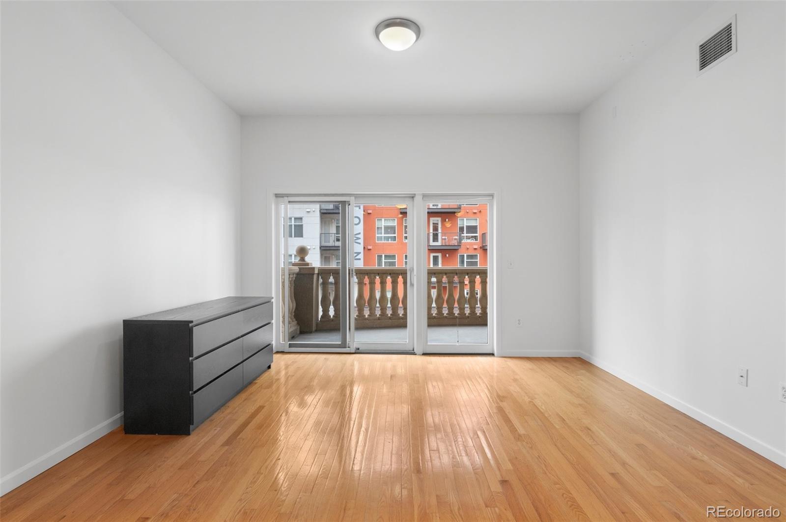 1950 N Logan Street Unit: 601