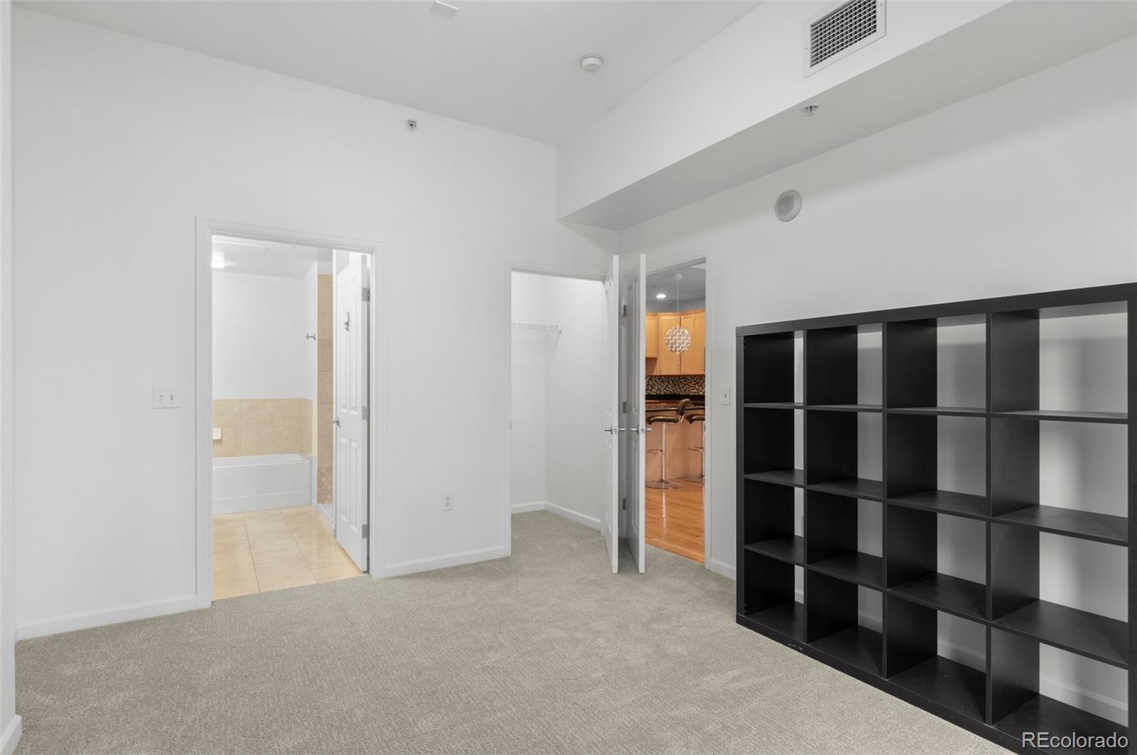1950 N Logan Street Unit: 601