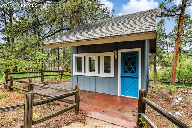 19070 White Fawn Drive