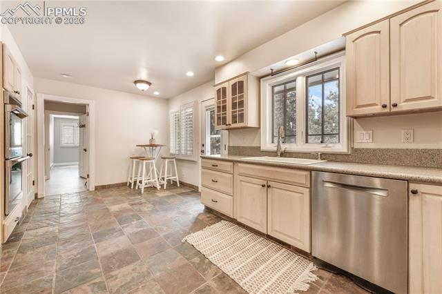 19070 White Fawn Drive