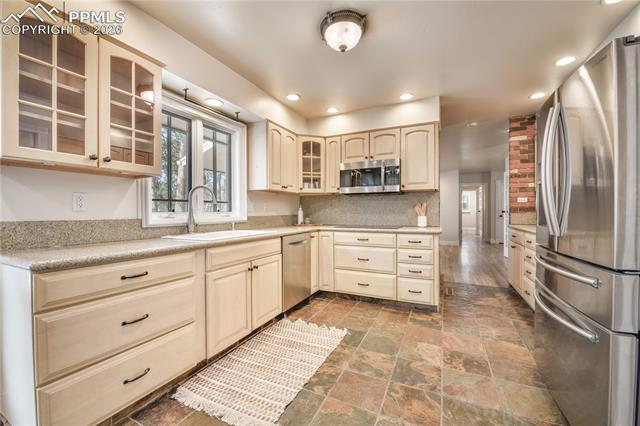 19070 White Fawn Drive