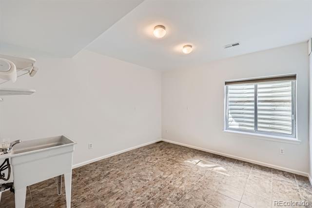 3167 Newport Circle
