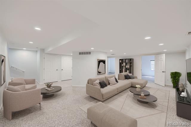 3167 Newport Circle