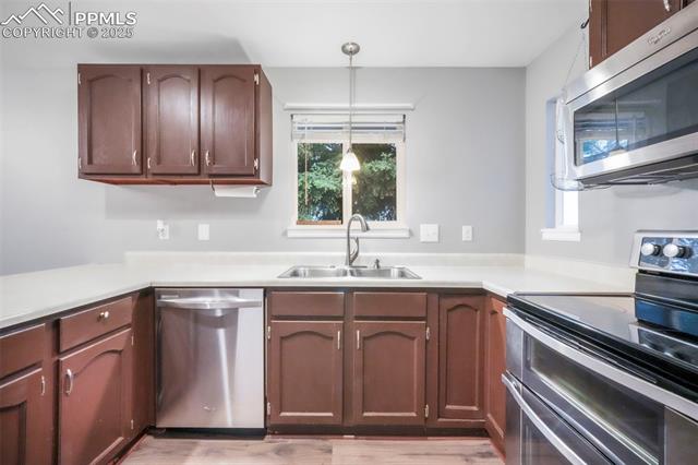 2290 Calistoga Drive