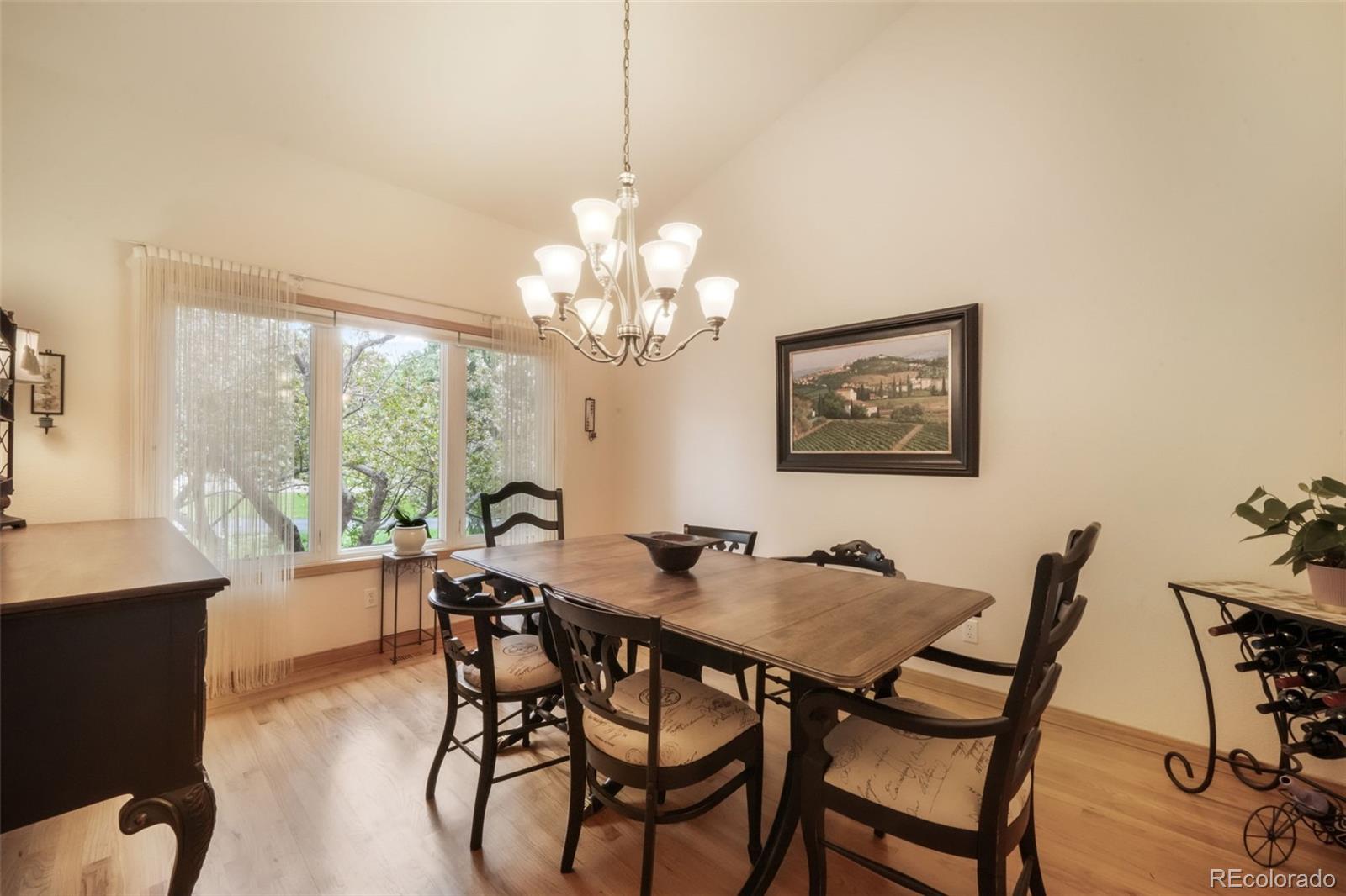 1590 Longview Circle