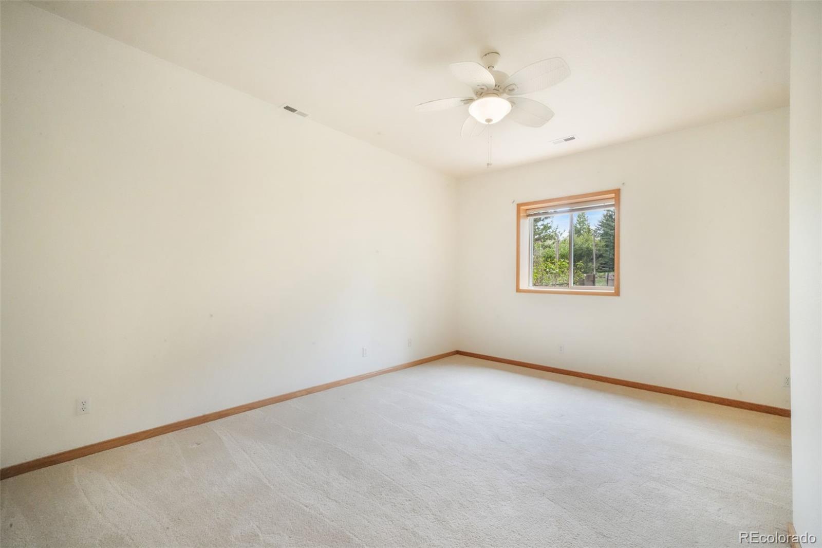 1590 Longview Circle