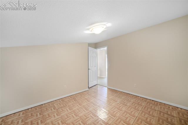 1223 Villa Grove