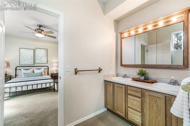 1223 Villa Grove