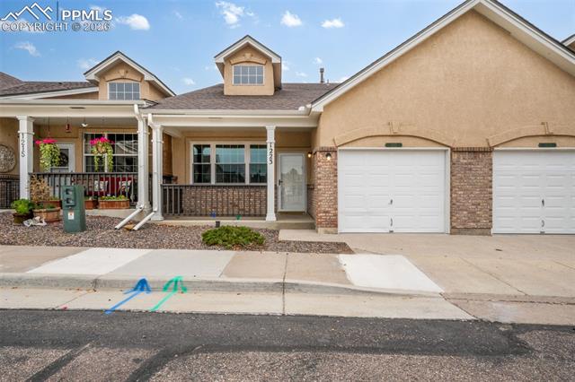 1223 Villa Grove