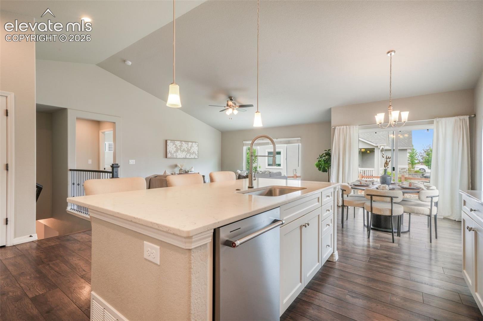 2583 Lakes Edge Drive