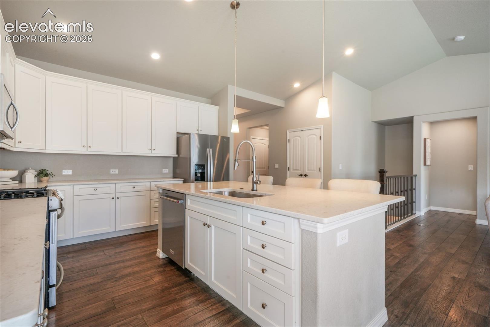 2583 Lakes Edge Drive