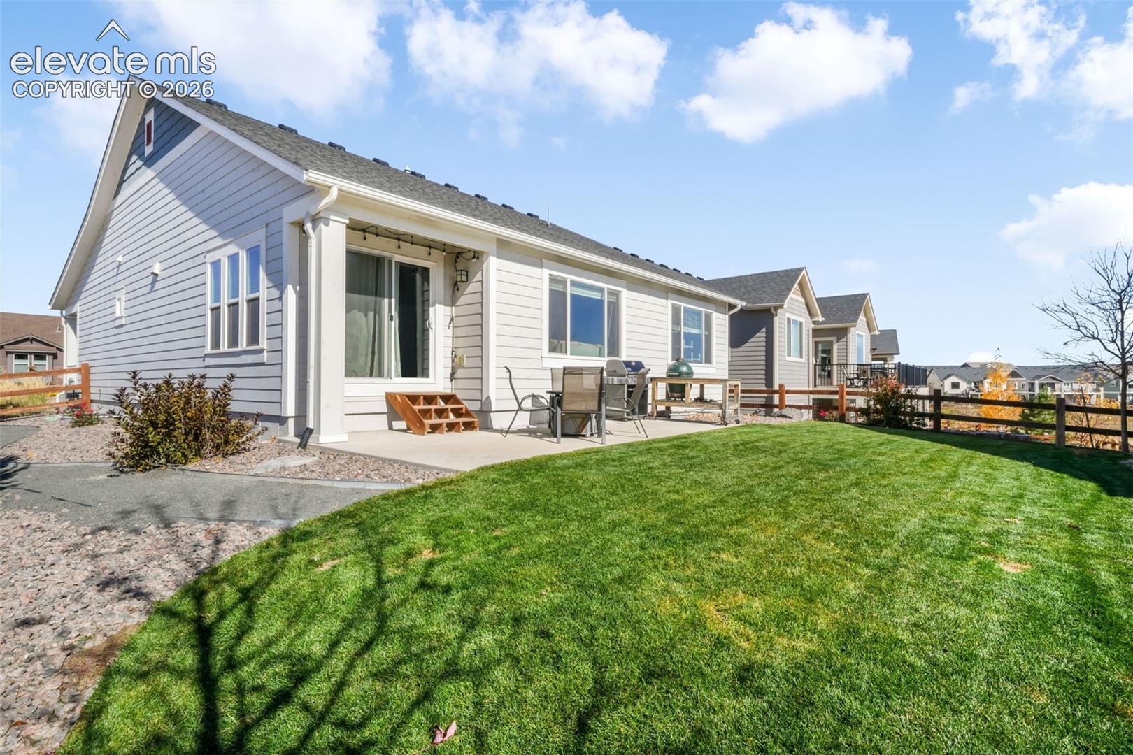2583 Lakes Edge Drive