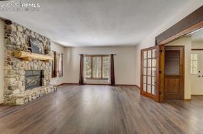 1315 W Bowman Avenue