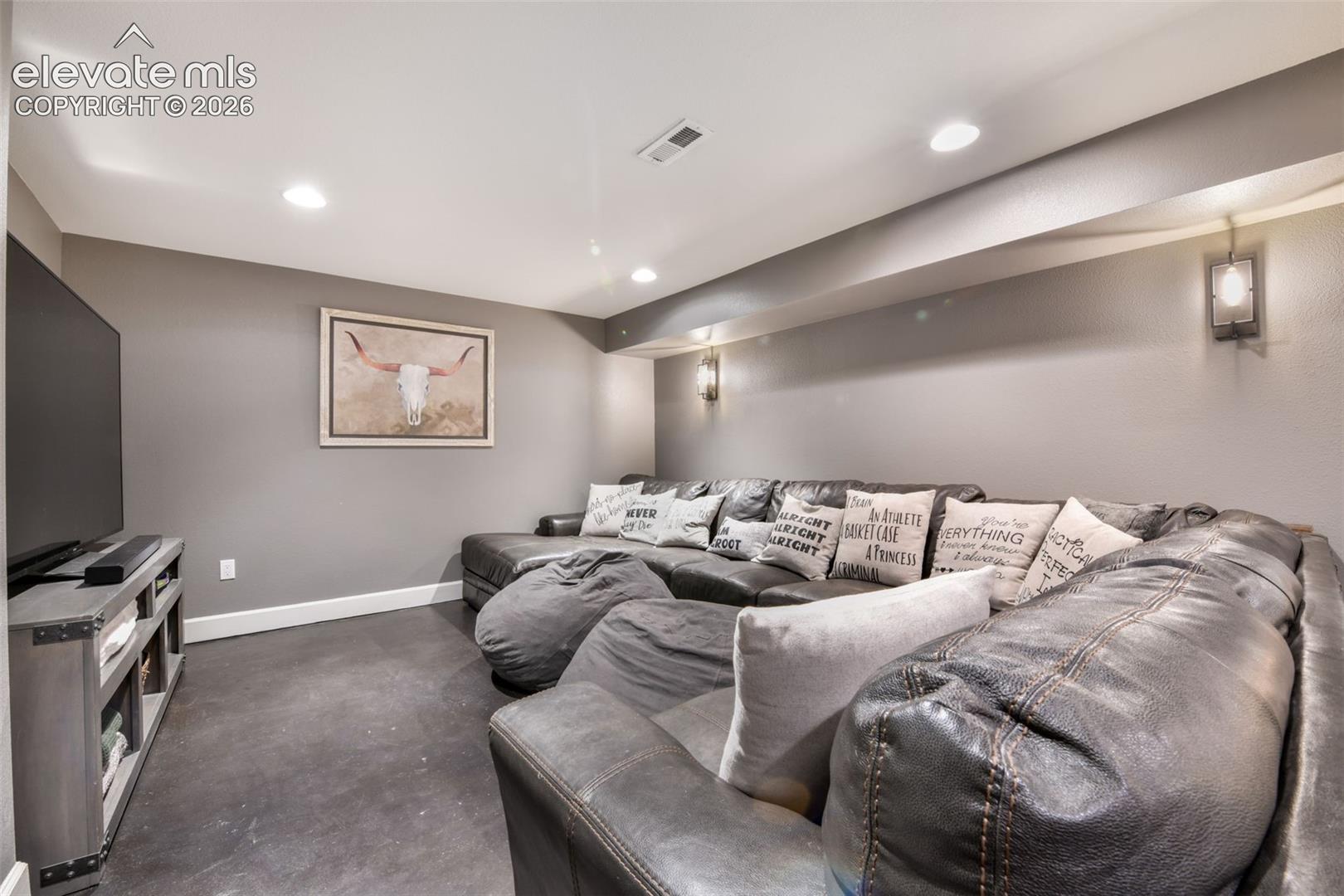 435 Wolverine Way