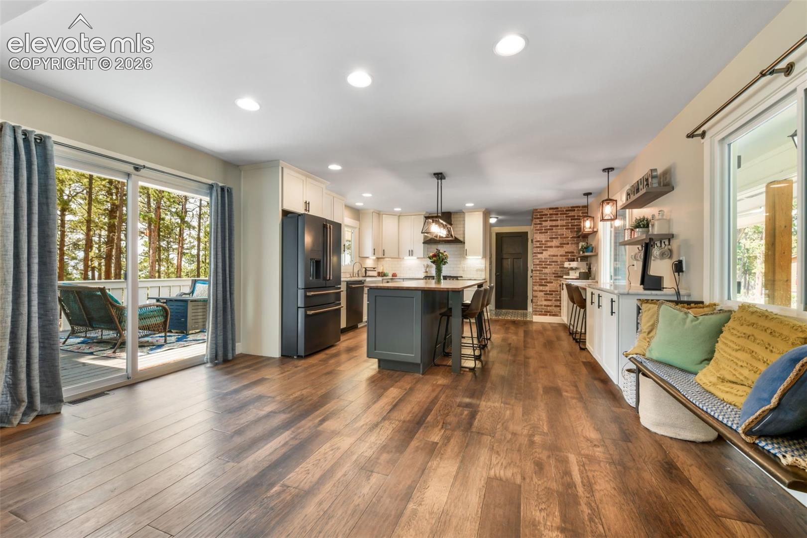 435 Wolverine Way
