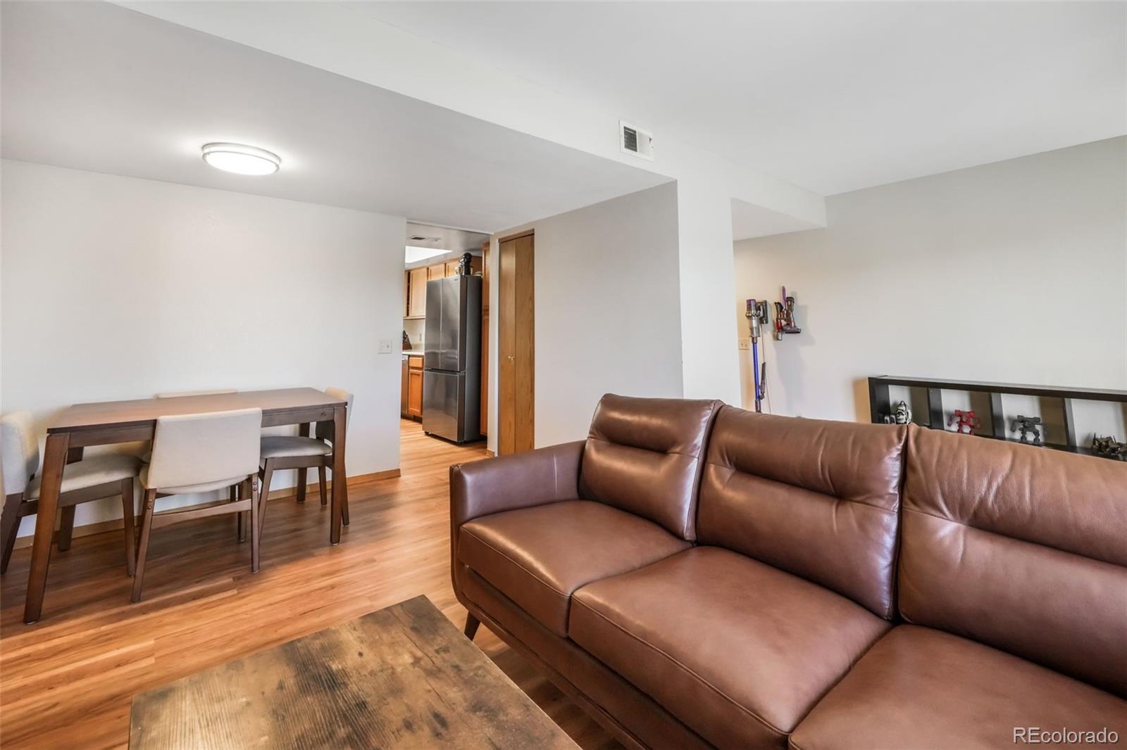 1323 S Cathay Court Unit: 202