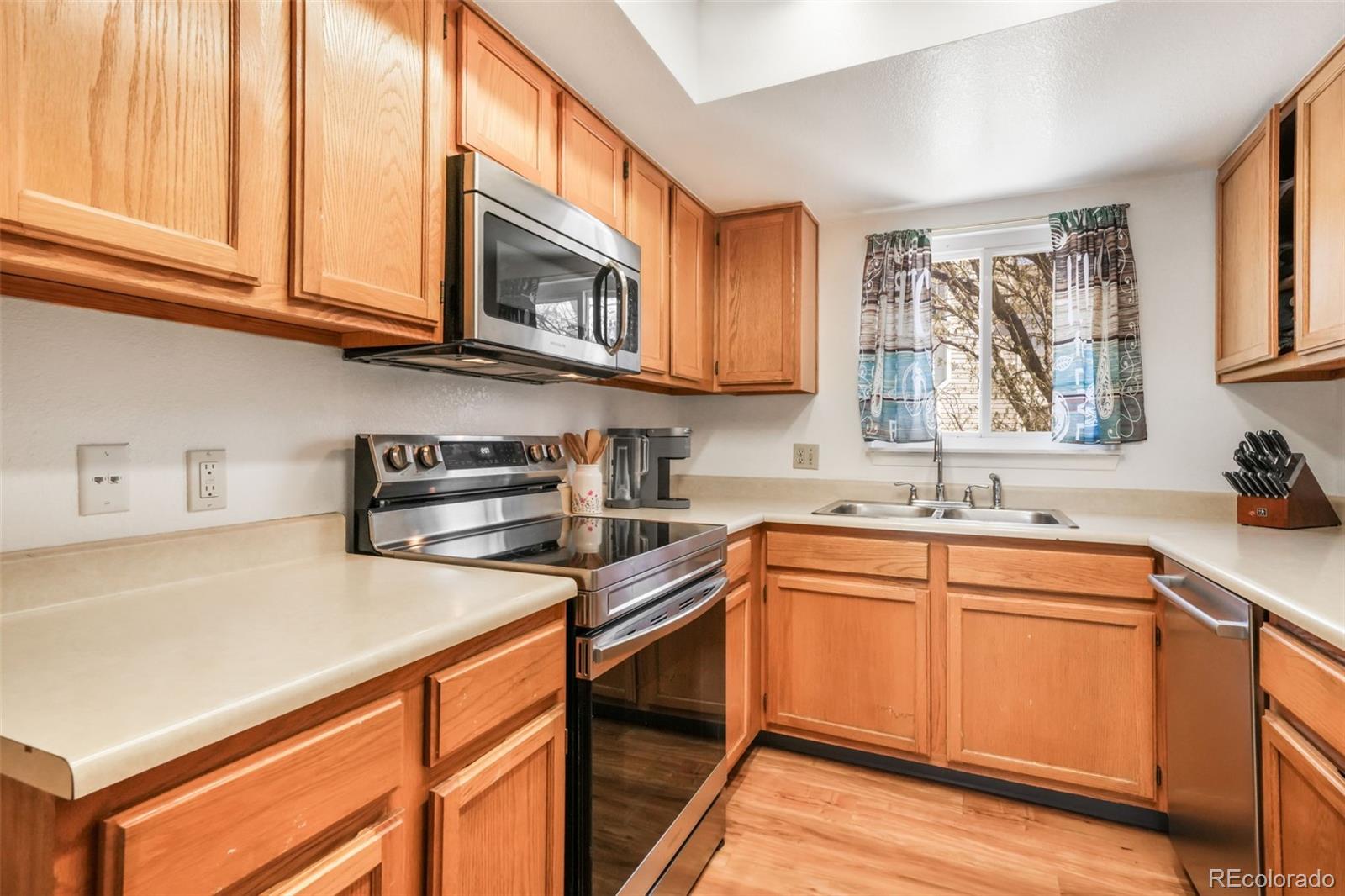 1323 S Cathay Court Unit: 202