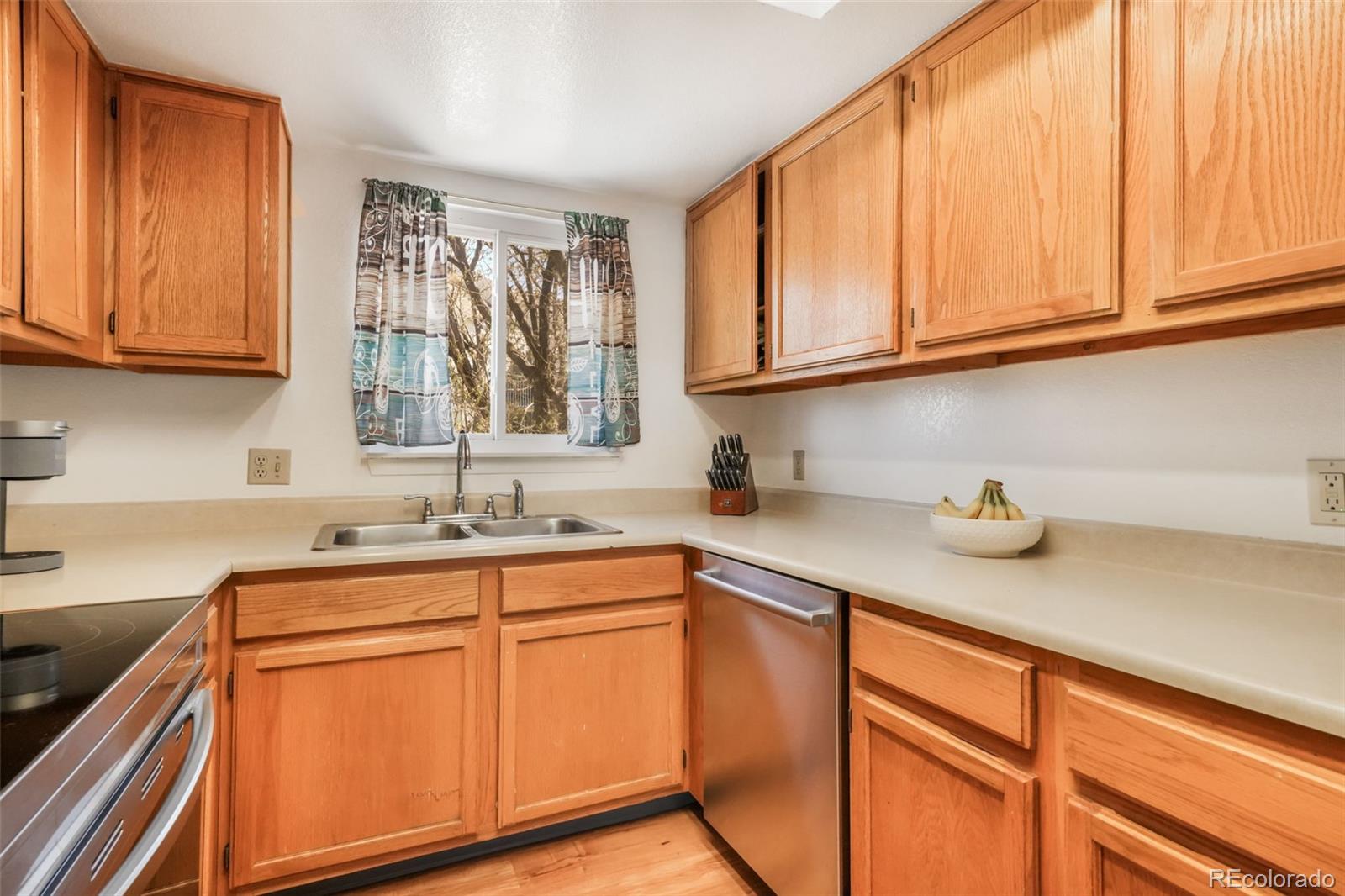 1323 S Cathay Court Unit: 202