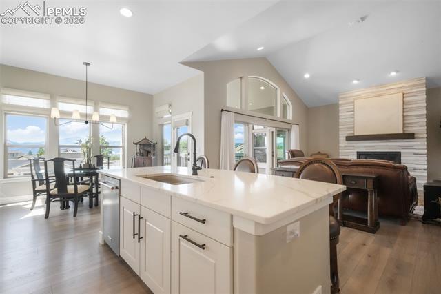 1070 Panoramic Drive