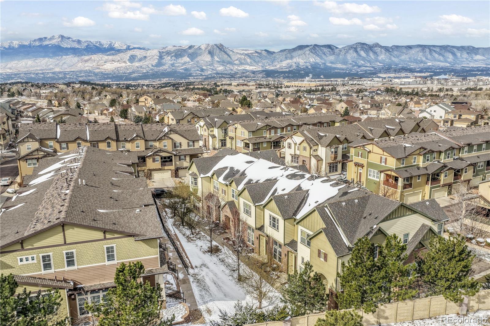 3329 Gladstone Creek Point