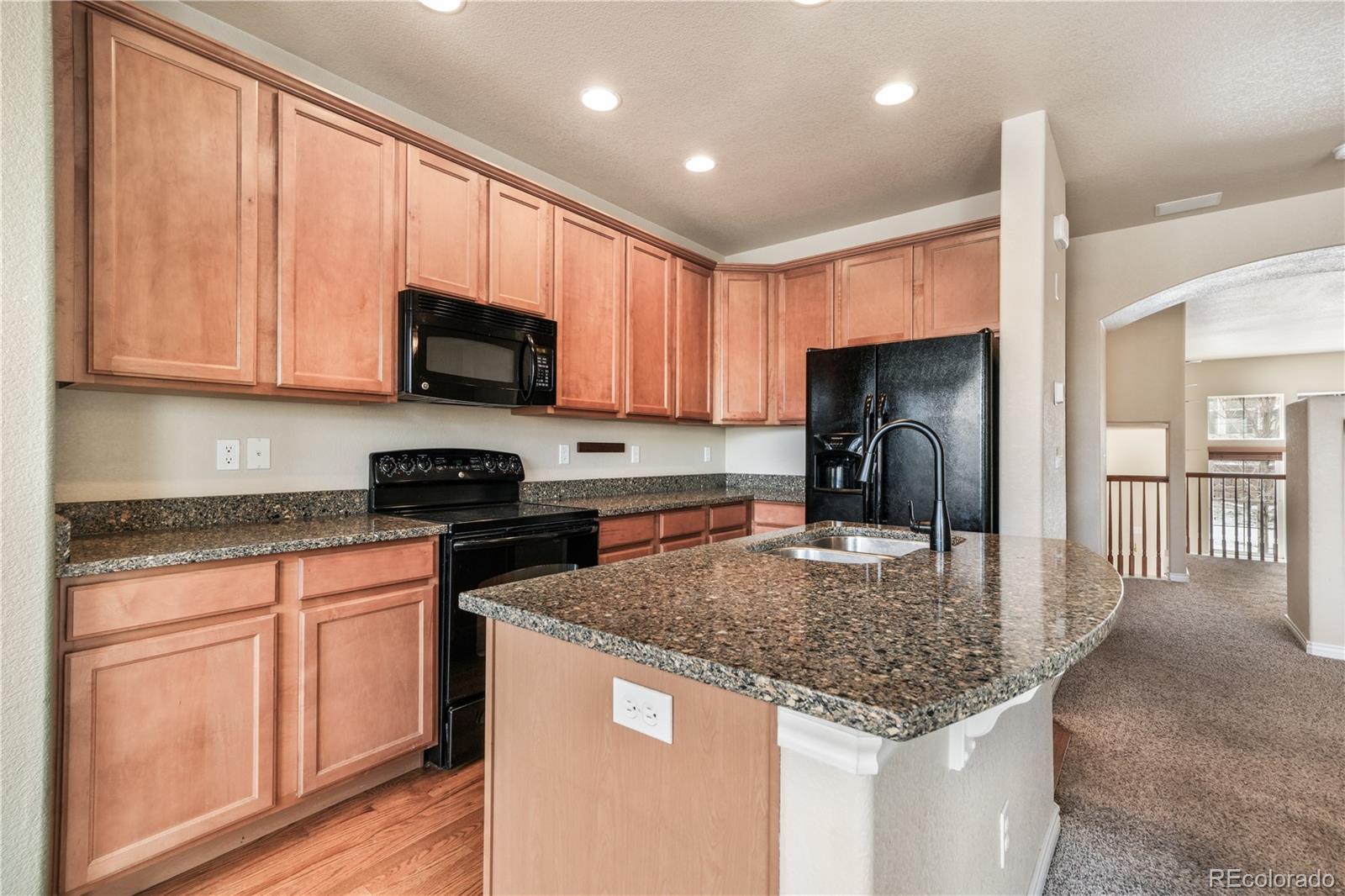 3329 Gladstone Creek Point