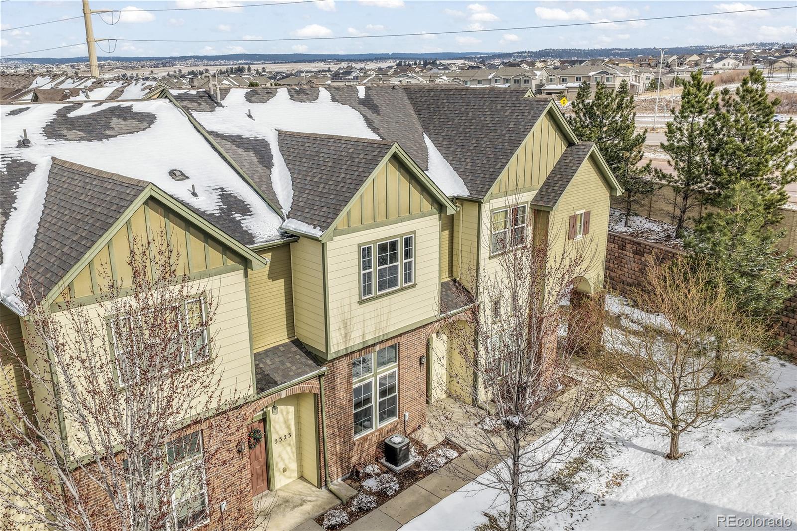 3329 Gladstone Creek Point