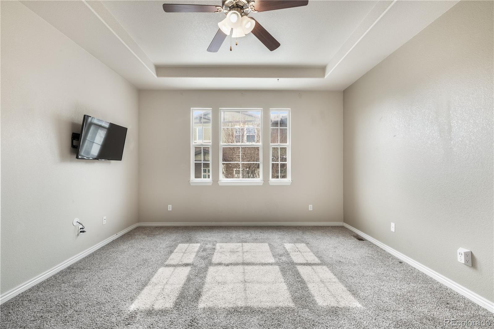 3329 Gladstone Creek Point