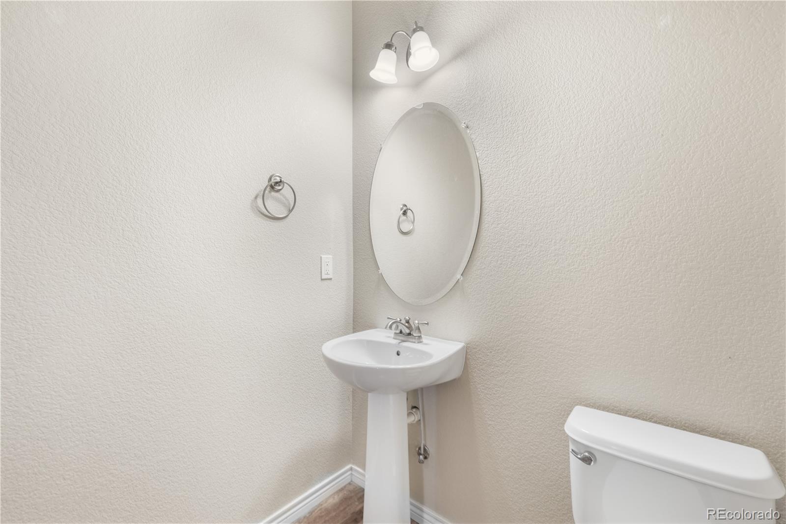 3329 Gladstone Creek Point