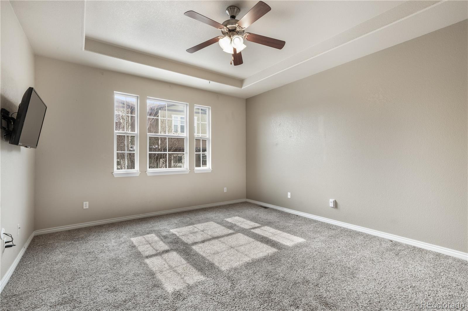 3329 Gladstone Creek Point