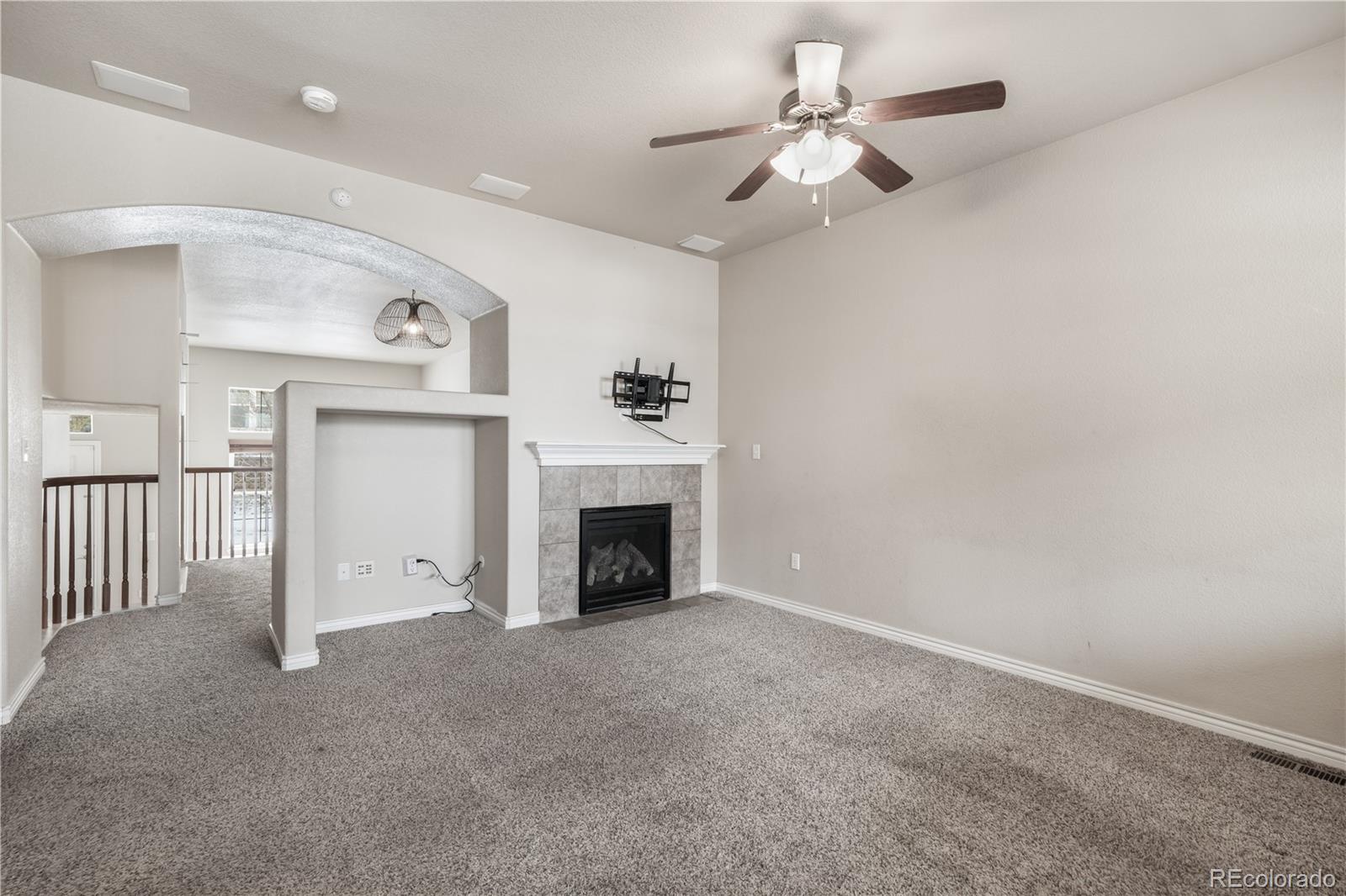 3329 Gladstone Creek Point