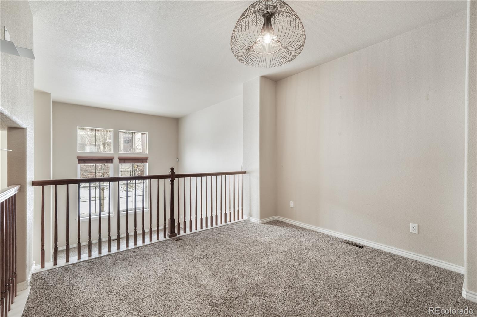 3329 Gladstone Creek Point