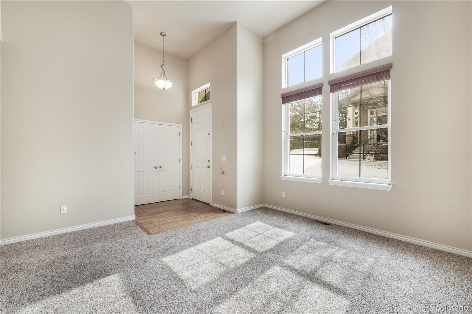 3329 Gladstone Creek Point