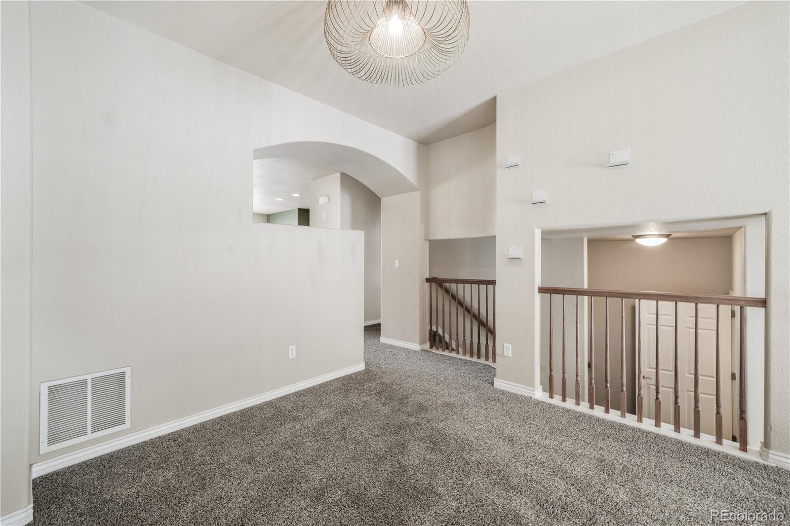 3329 Gladstone Creek Point