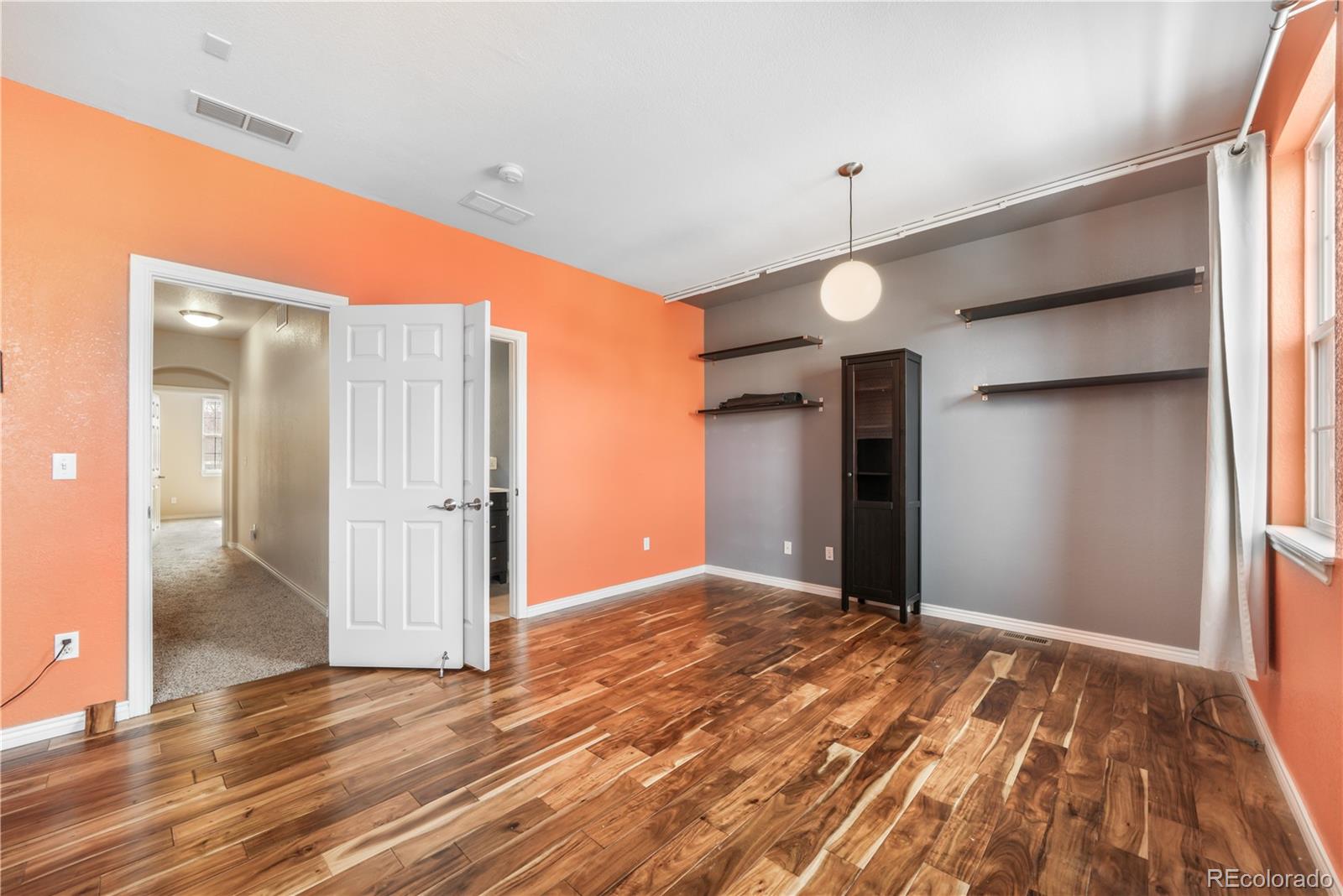 3329 Gladstone Creek Point