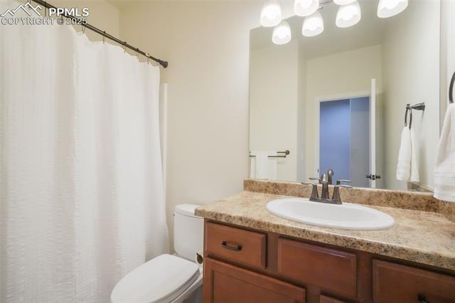 5584 Turnbury Circle