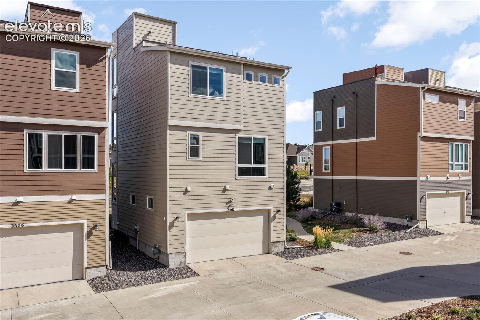 3562 Cerf Way