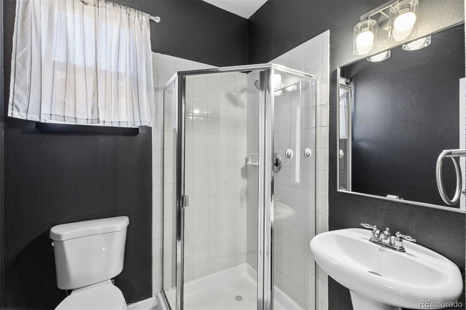 12801 Oakland Hills Road