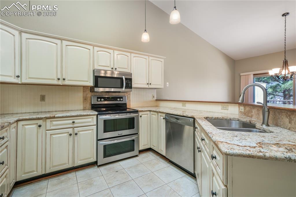 2859 Tenderfoot Hill Street