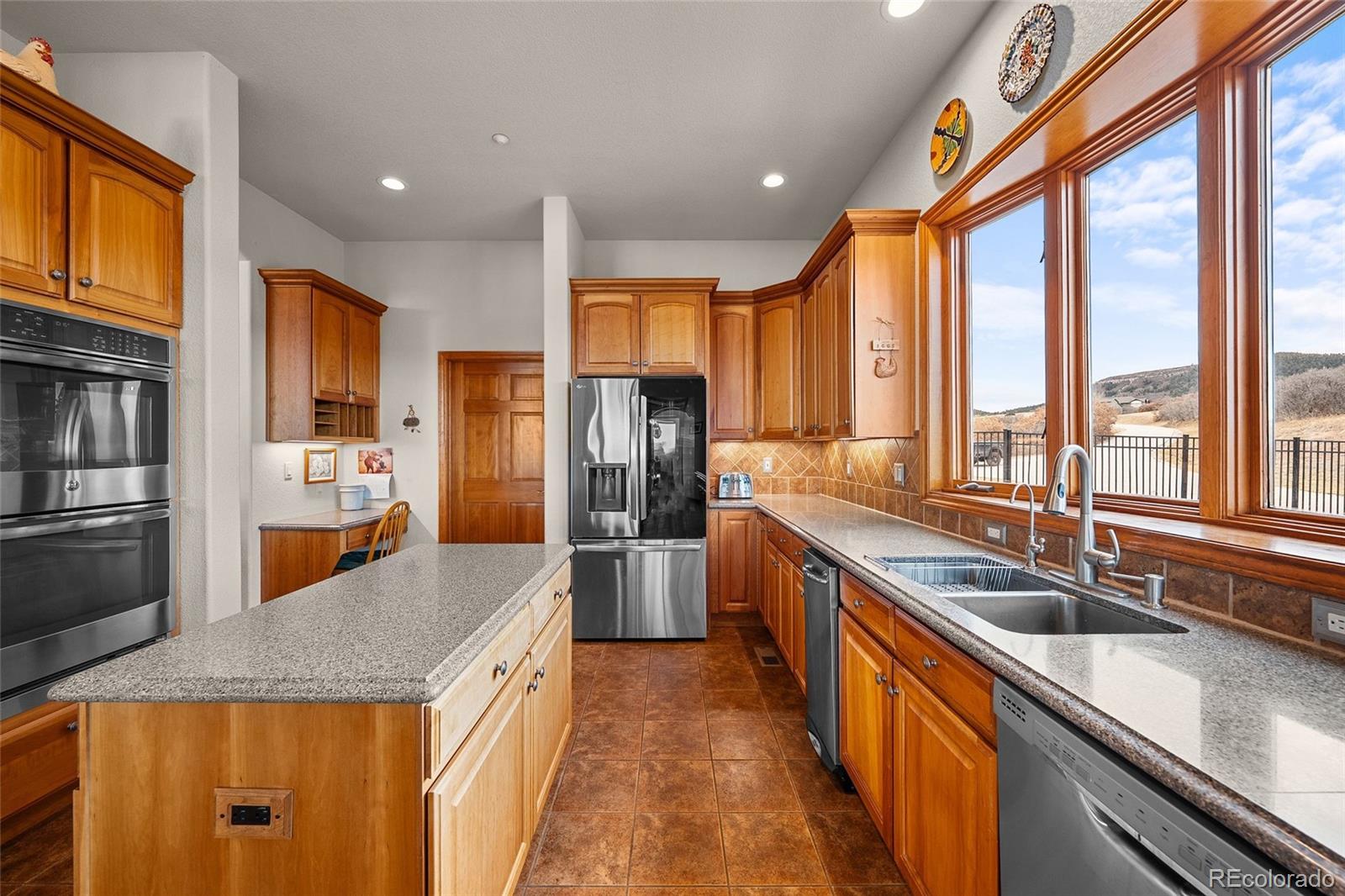 2561 Marlin Way