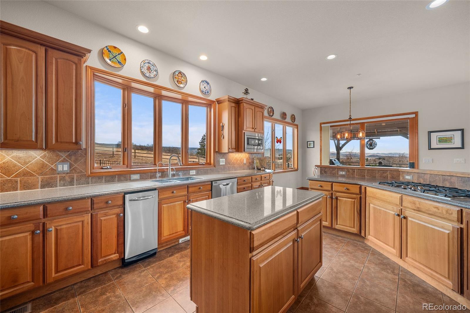 2561 Marlin Way